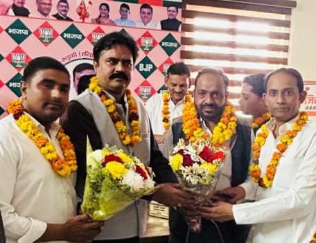 जिला भाजपा कार्यालय पर सभी मोर्चा के नवनियुक्त पदाधिकारियों का हुआ सम्मान,भाजपा जिलाध्यक्ष व जिला महामंत्री रहे मौजूद